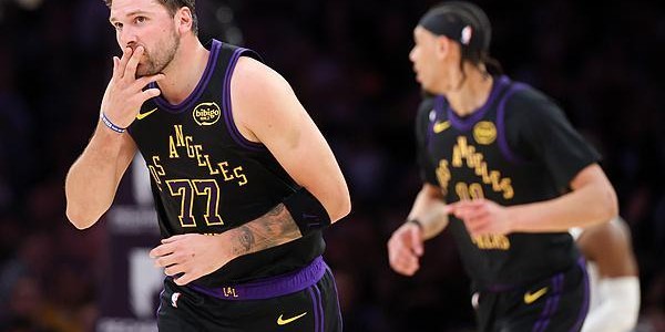OB电竞app下载-NBA｜东契奇成为历史第三年轻“15000分先生”
